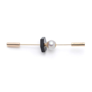 SPEAR Earring, Akoya Pearl & Onyx