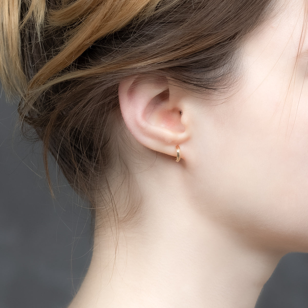 18K DUNE Oval Hoop Earring Small size