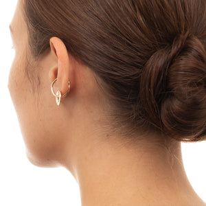 WHEEL OF FORTUNE White and Black Diamond Ear Cuff
