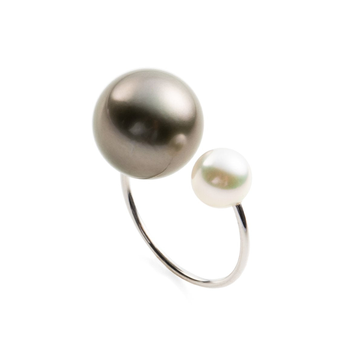 Tahitian Black Pearl Ear Cuff