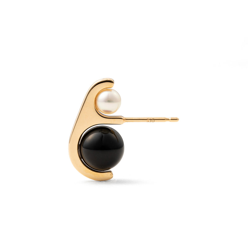 "Beluga" Pearl Onyx Earring